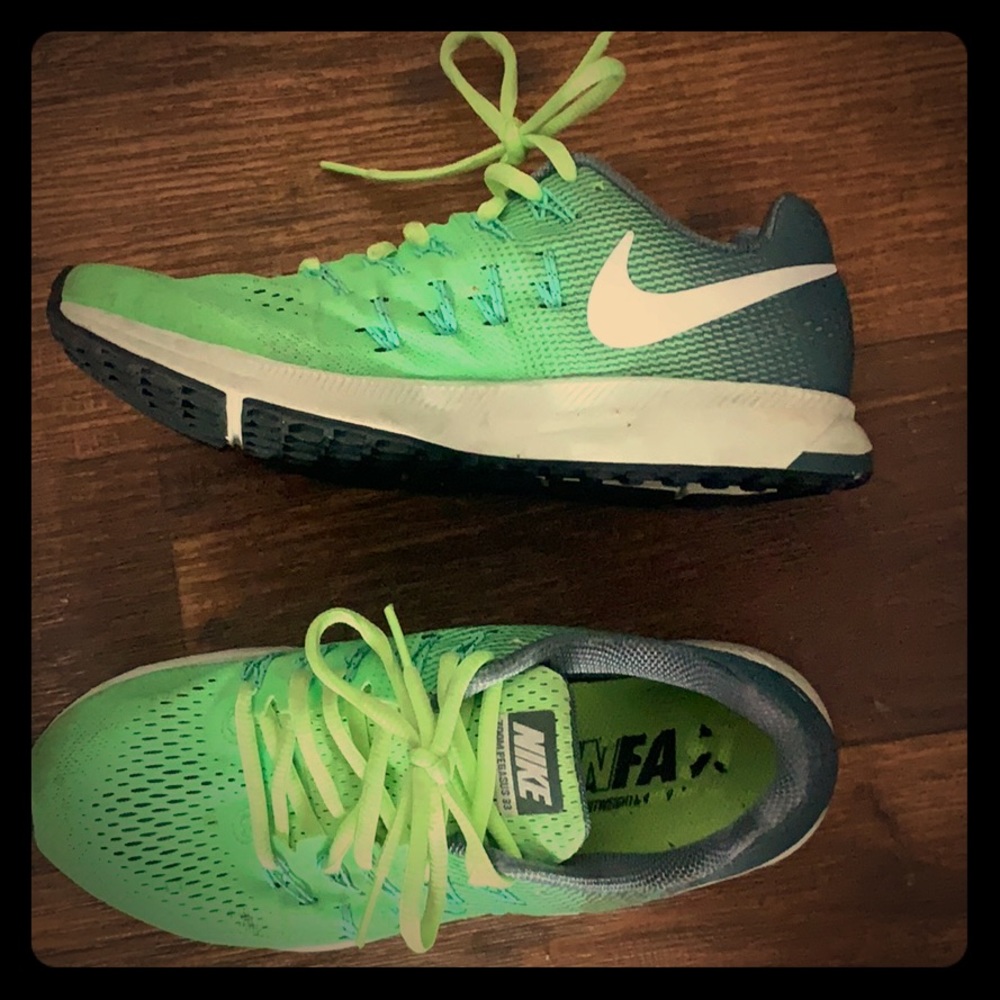 Running Shoes